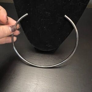 Shelly Brown “Grey” Silver Cuff Necklace Choker